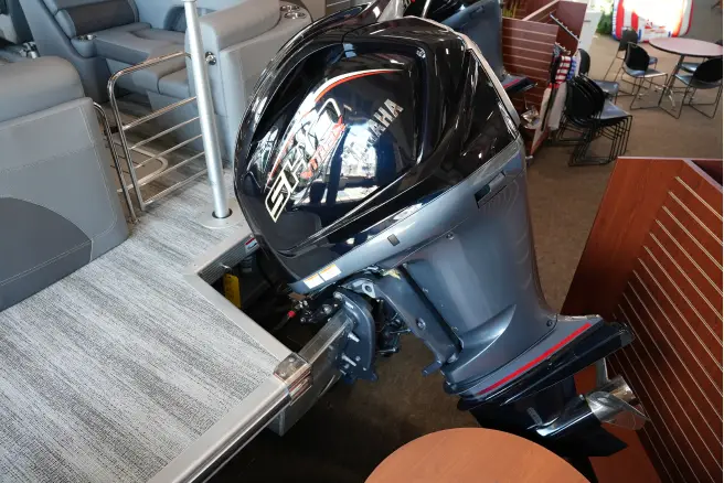 2025 Bennington 25 LTFB New Pontoon Boat 50HP Engine - Image 15