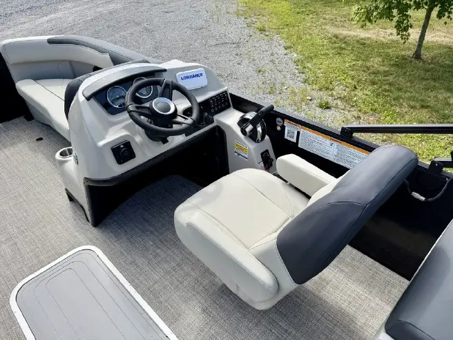 2027 Barletta S22QC Pontoon Boat New Factory Direct with 150HP Options - Image 12
