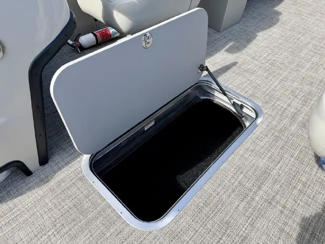 2027 Barletta S22QC Pontoon Boat New Factory Direct with 150HP Options - Image 14