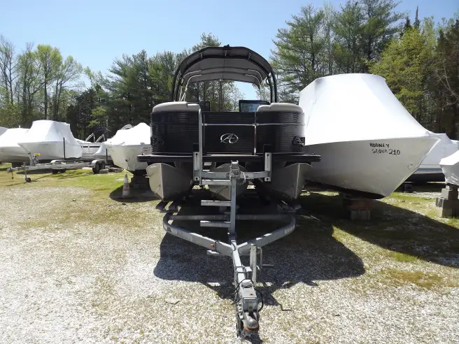 2018 Avalon 2585 EL SaltWater Series Pontoon Boat 300HP Mercury - Image 5