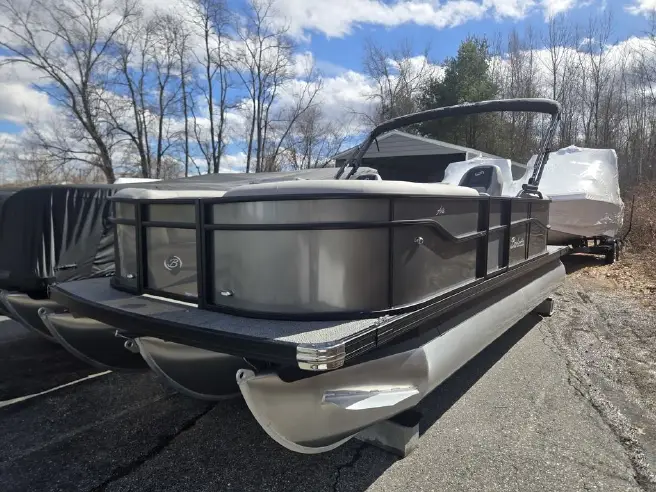 2026 Barletta A20QC Tritoon Pontoon Boat Yamaha F115LB - Image 5