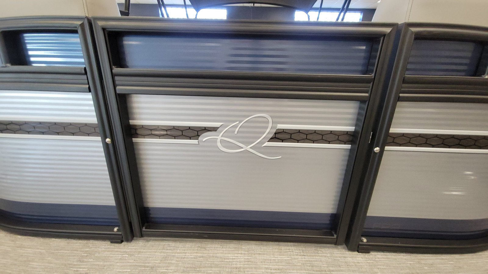 2025 QWEST 8522 LANAI TRITOON Pontoon Boat | 150HP Mercury Included - Image 6