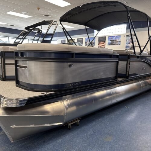 2025 QWEST 8522 LANAI TRITOON 150HP Mercury New Pontoon