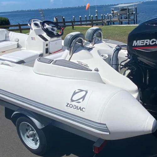 2025 Zodiac Yachtline Deluxe 360 RIB Yamaha 40HP