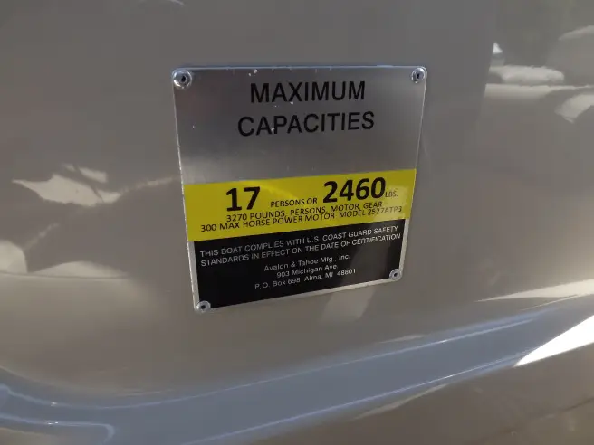 2018 Avalon 2585 EL SaltWater Series Pontoon Boat 300HP Mercury - Image 14