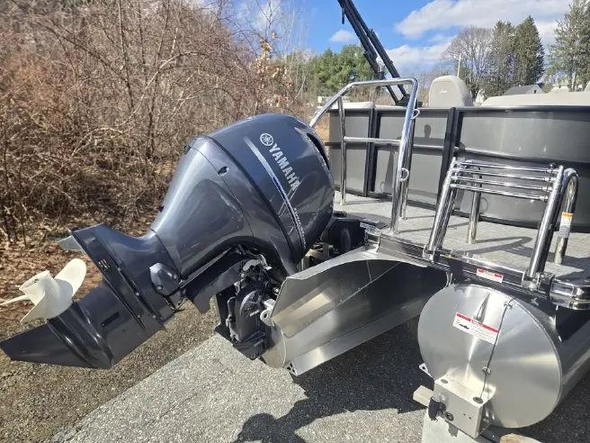 2026 Barletta A20QC Tritoon Pontoon Boat Yamaha F115LB - Image 10