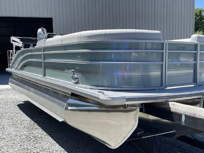2026 Harris Cruiser 230 SL New Pontoon Boat with Sunlounge Configuration - Image 9