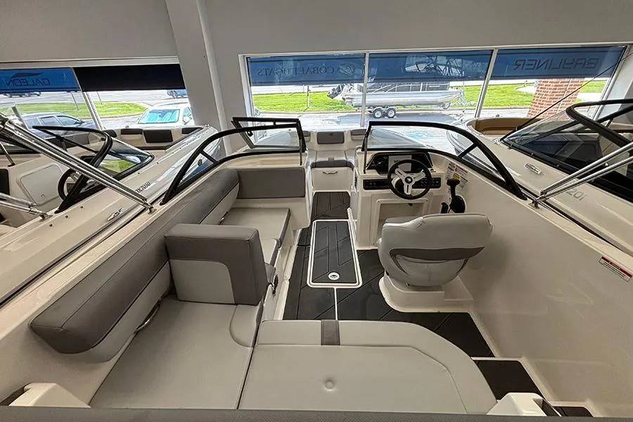 2024 Bayliner DX 2000 Bowrider 20 Foot Mercury 150HP - Image 9