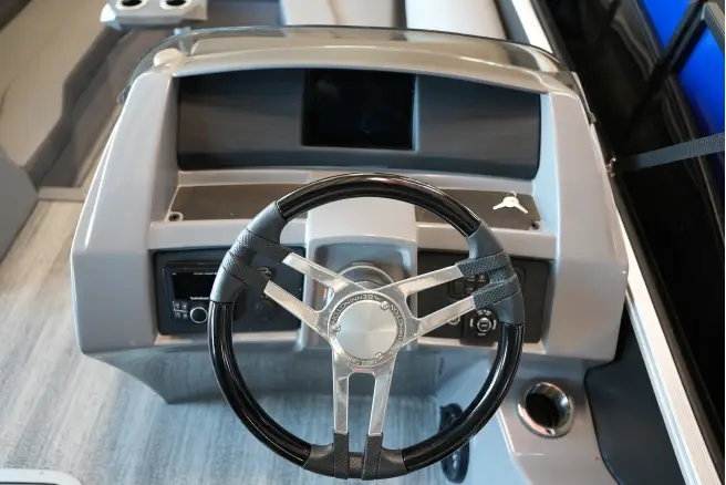2025 Bennington 25 LTFB New Pontoon Boat 50HP Engine - Image 13