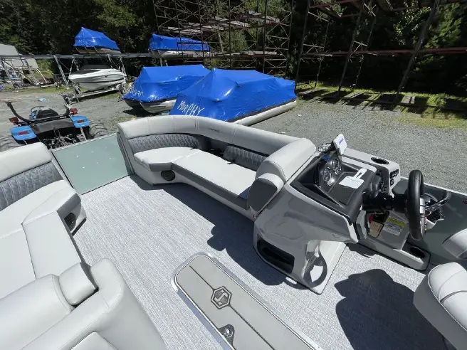 2026 Harris Cruiser 230 SL New Pontoon Boat with Sunlounge Configuration - Image 11